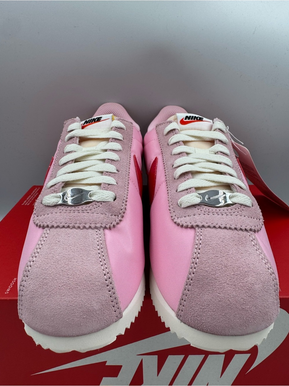 Nike Cortez TXT Medium Soft Pink Fire Red White BRAND NEW Size 6.5 Women - Picture 3 of 8